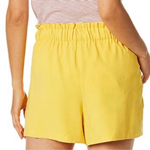BCBGeneration Tie-Front Shorts Yellow- Size XS - Picture 2 of 11